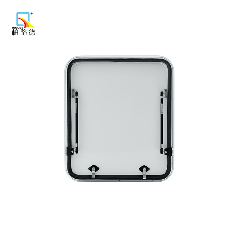 YA-CM-01 Hatch Door3.jpg